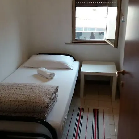 Hostel Easy *