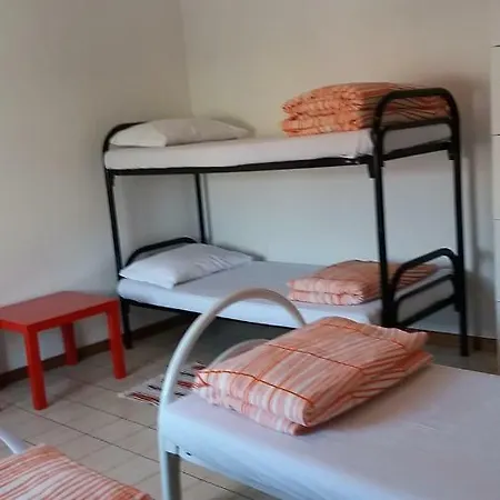 Easy Hostel *